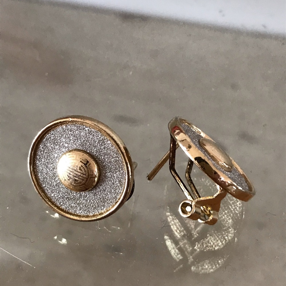 Vey nice earrings